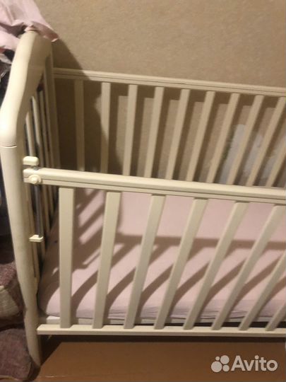 Детская кроватка