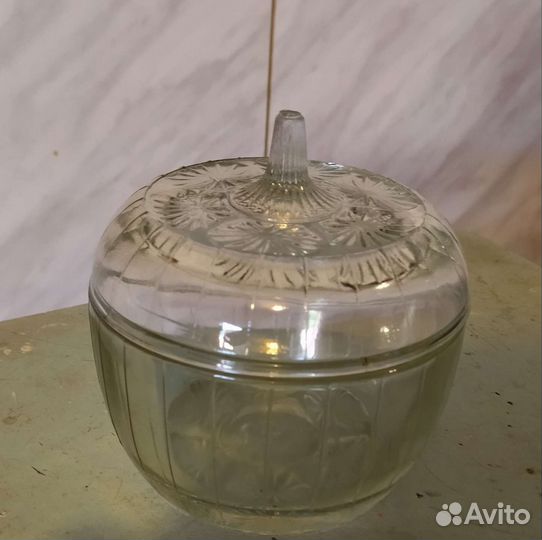 Стеклянная шкатулка