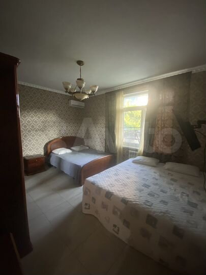 2-к. квартира, 74 м², 1/3 эт.