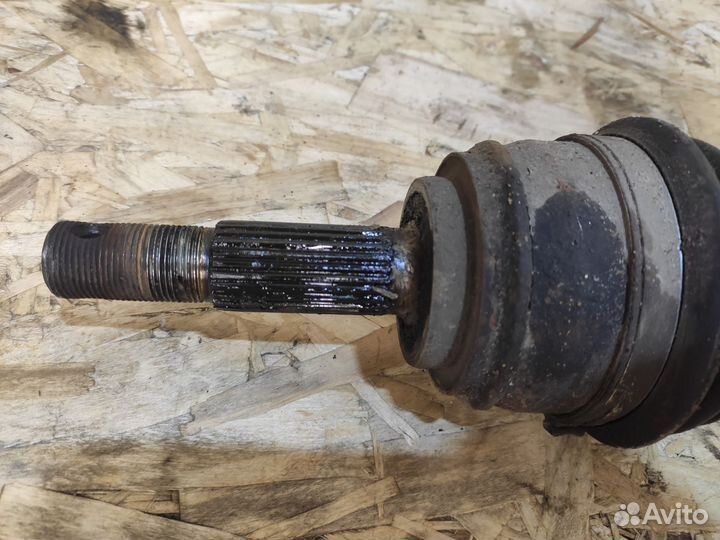 Привод правый Nissan Almera Classic МКПП без абс