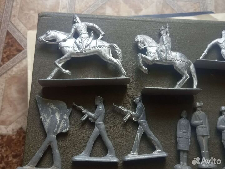 Оловянные солдатики СССР