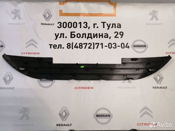 Решетка переднего бампера peugeot