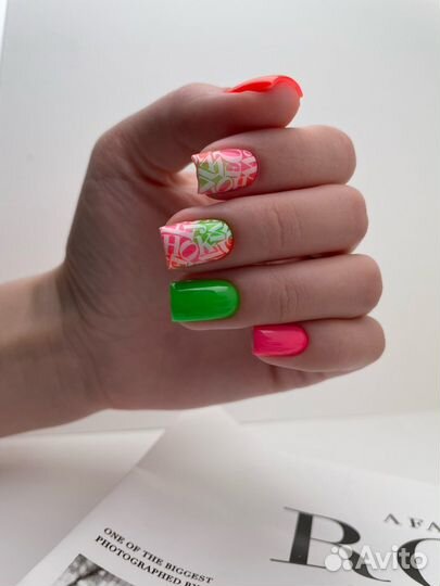 Маникюр Smart-педикюр