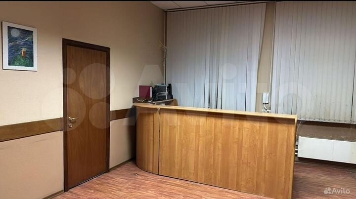 Комната 98 м², 1/3 эт.