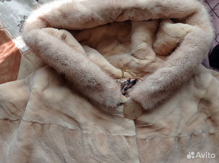 Манто норковое с капюшоном