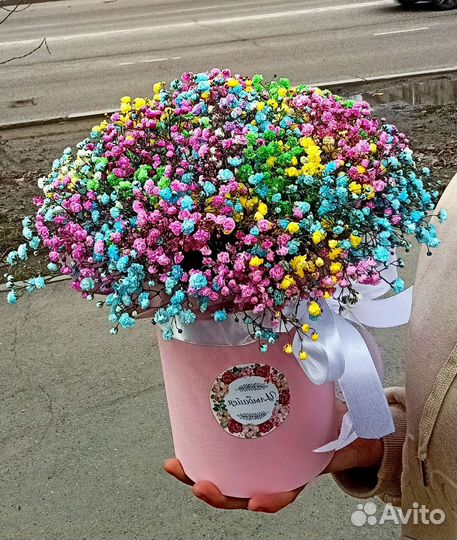 Букет из гипсофилы в коробке