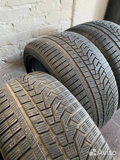 Hankook Winter I'Cept Evo2 W320 285/35 R20 и 255/40 R20 104W