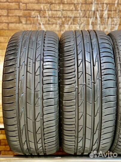 Nokian Tyres Hakka Blue 3 215/45 R16 90V