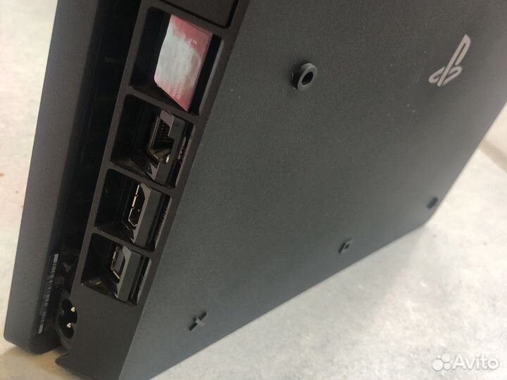 Sony PS4 slim