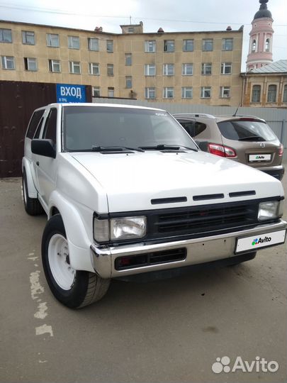 Nissan Terrano 2.4 МТ, 1991, 86 000 км