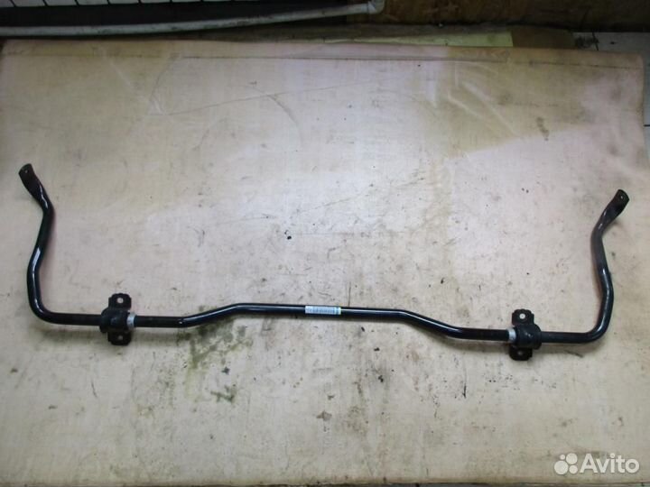 Стабилизатор задний Range Rover Discovery Sport L