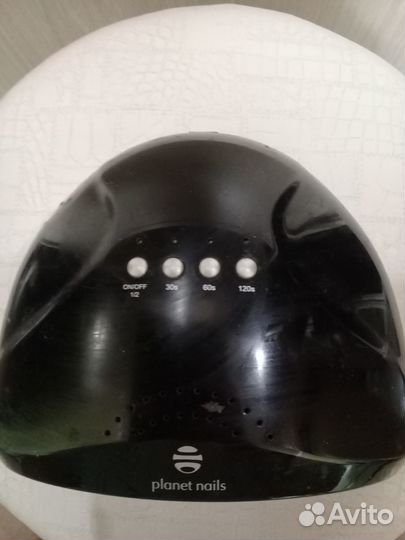 Лампа для сушки ногтей