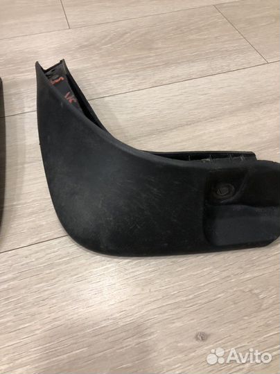 Брызговик задний правый Kia Sportage SL G4NA 2014