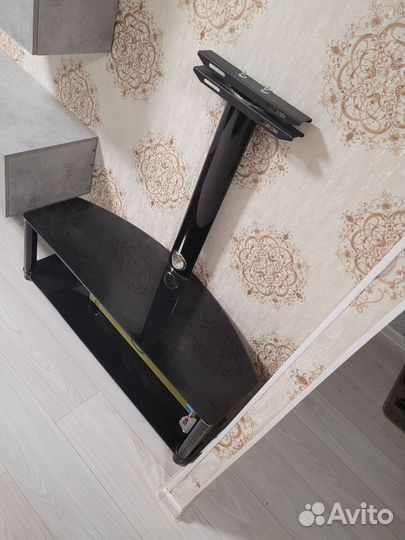 Подставка для телевизора с кронштейном