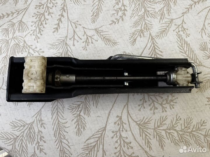 Домкрат mercedes w221