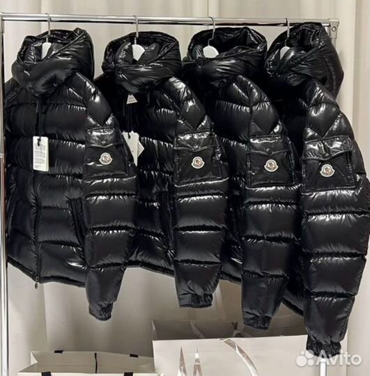 Куртка moncler новая