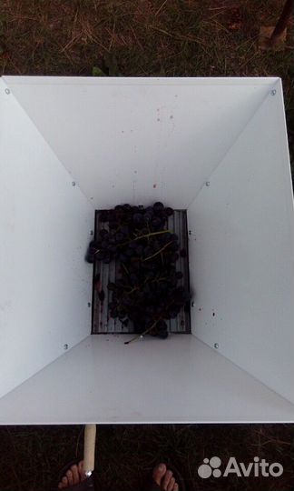 Дробилка ручная для винограда 