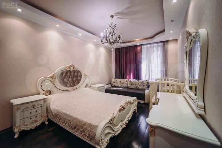 4-к. квартира, 142,5 м², 1/4 эт.