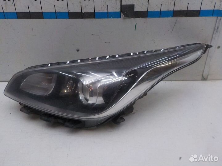 Фара левая Kia Rio 2017