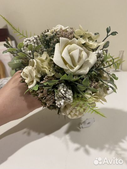 Букет из искусственных цветов