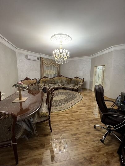 3-к. квартира, 140 м², 5/5 эт.
