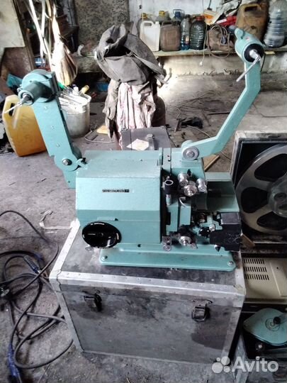 Кинопроектор 16 мм