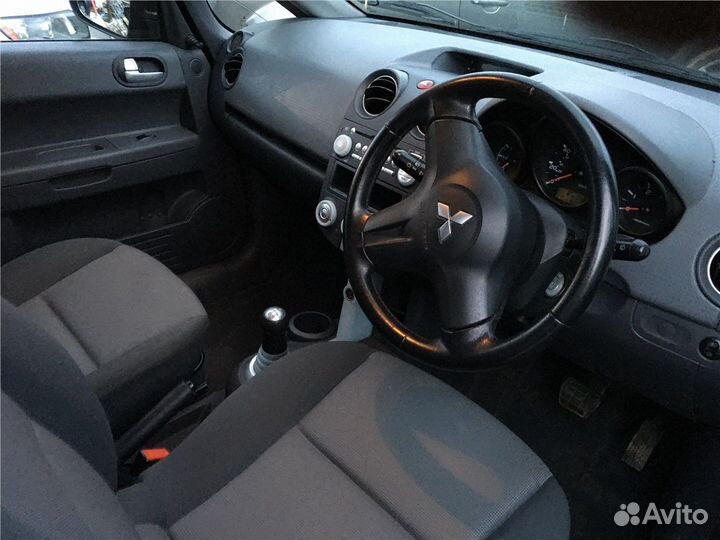 Разбор на запчасти Mitsubishi Colt 2004-2008