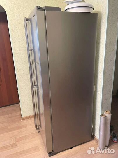 Холодильное samsung Б/У