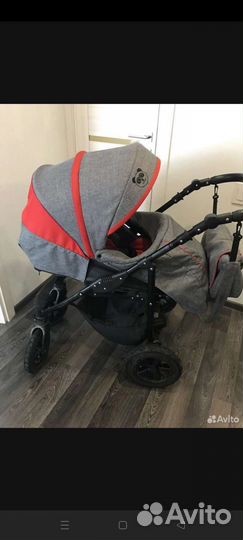 Прогулочная коляска