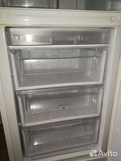 Холодильник hotpoint ariston