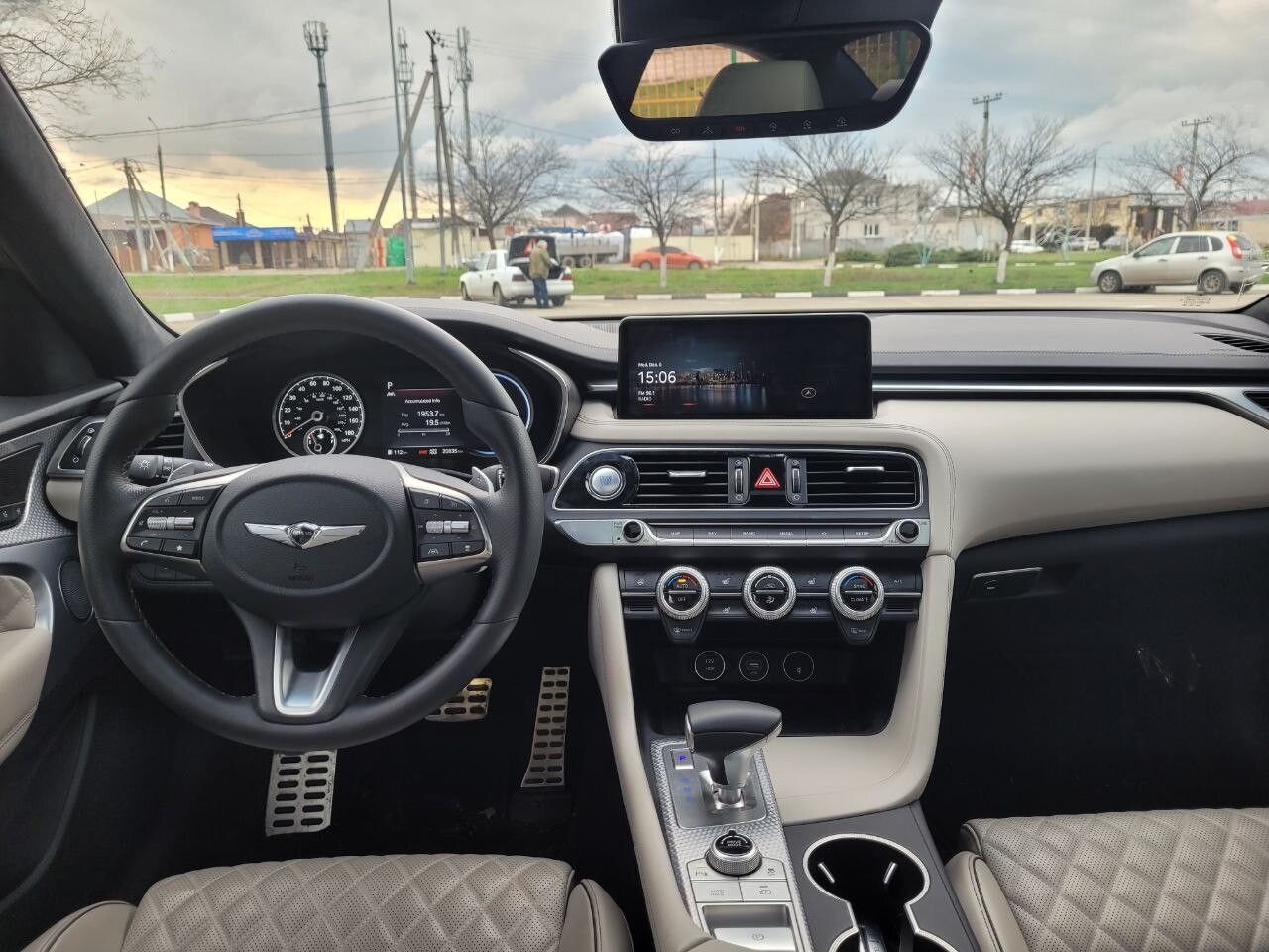 Genesis G70: фото владельца