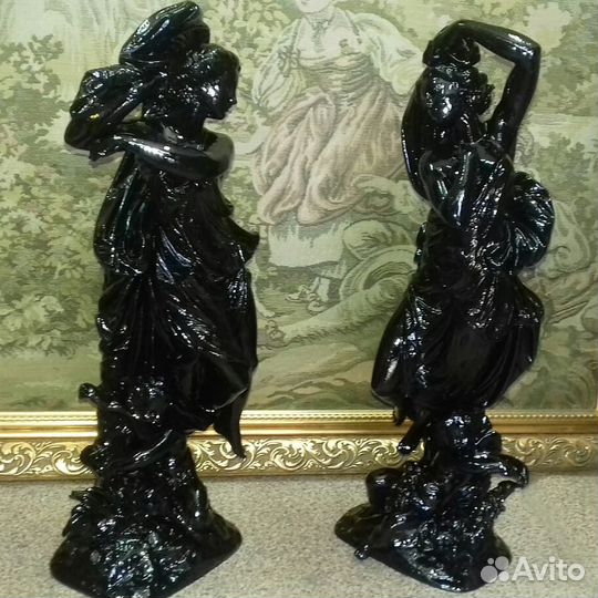Чугунная каминная статуэтка