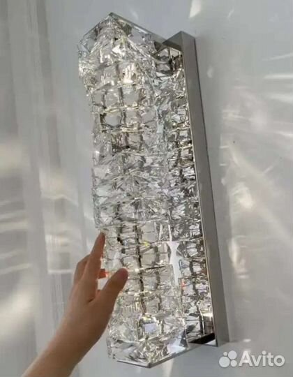 Светильник настенный с хрусталем. Бра дизайнерское