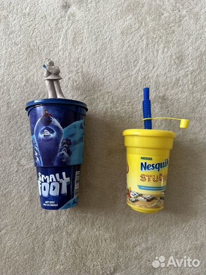 Стакан пластиковый синий с крышкой