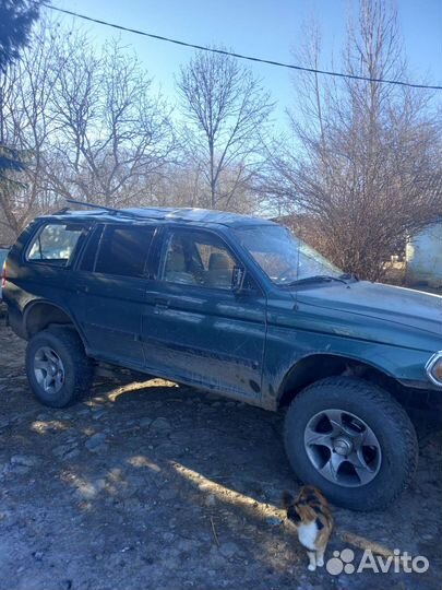 Mitsubishi Montero Sport 3.0 AT, 2003, битый, 300 000 км