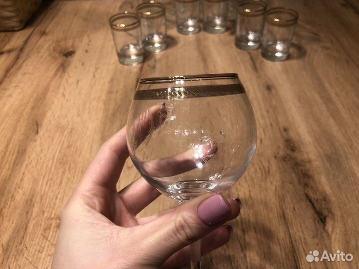 Набор бокалов и рюмок