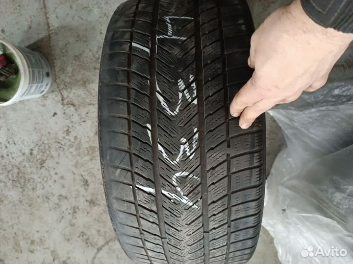 Gripmax Status Pro Winter 225/40 R19 и 255/35 R19