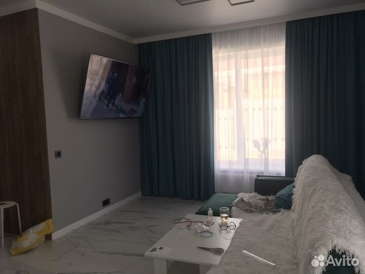 Поклеить обои