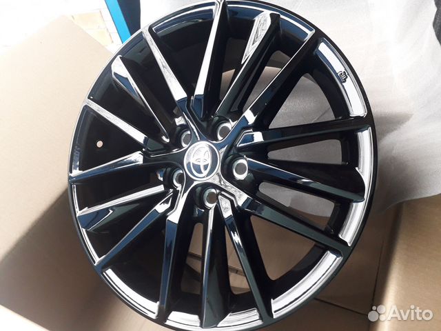 Новые R18 Camry 2023