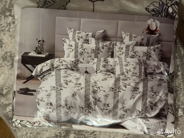 Постельное белье 1.5 новое