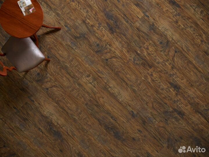 Кварцвинил. Клеящиеся стеновые панели