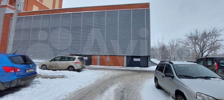 Машиноместо, 15 м²