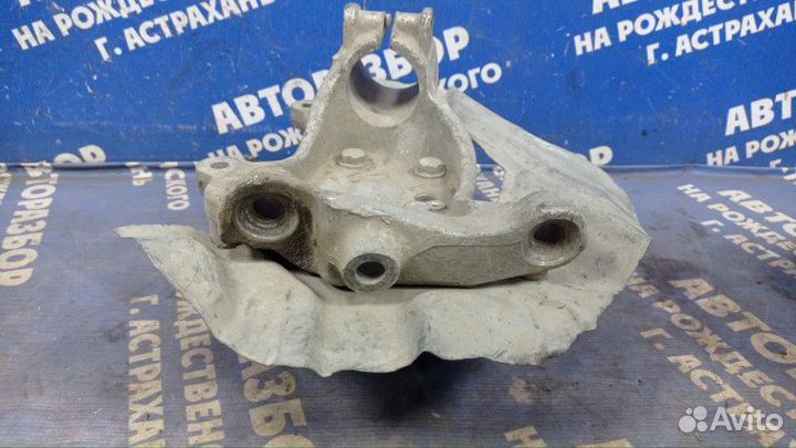 Передний левый поворотный кулак Bmw E65 седан