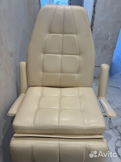 Косметологическое кресло