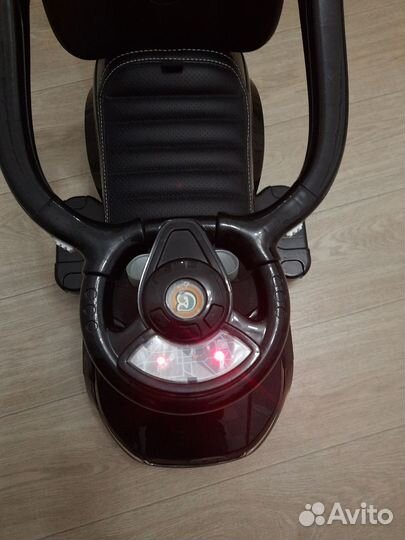 Детская машинка Land Rover с родительской ручкой