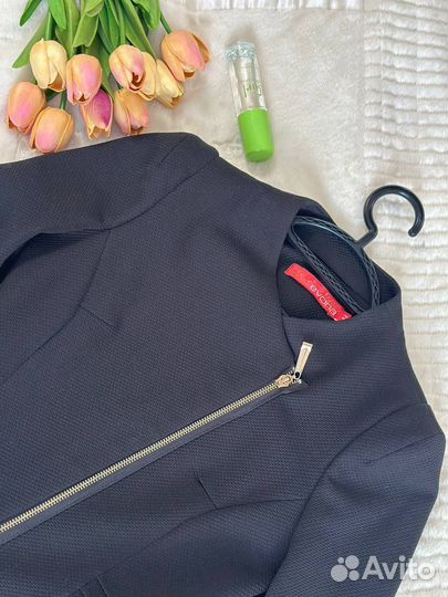 Куртка женская лёгкая 42размер