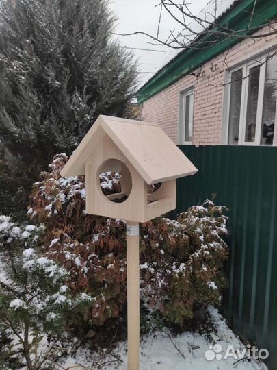 Кормушка для птиц