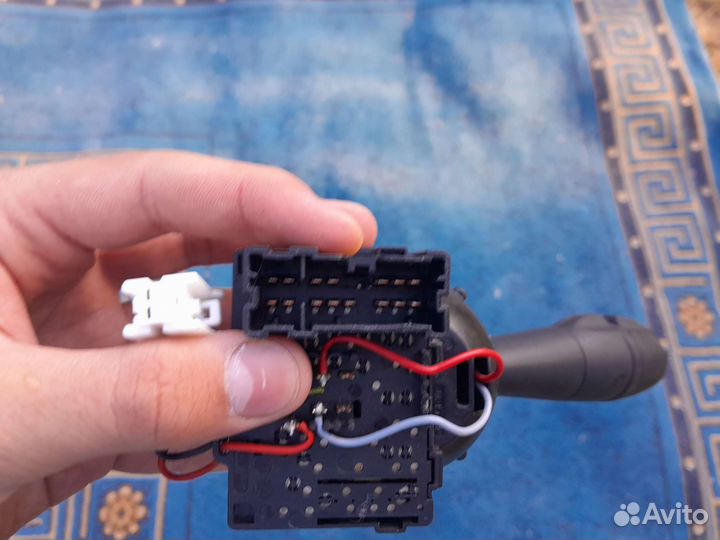 Ручка поворотников и света Renault logan 2