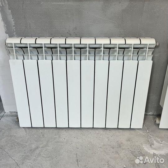 Биметаллический радиатор отопления 10 и 8 секций
