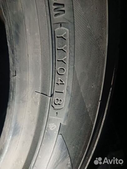 Yokohama BluEarth AE50 215/50 R17